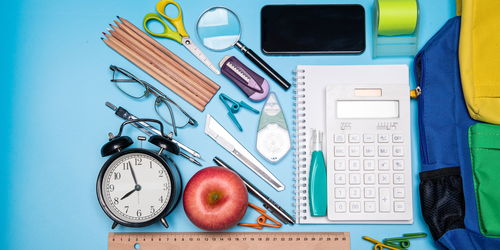 泡在AI时代的儿童，与泡在互联网的家长 一场跨越数字鸿沟的家庭教育新对话